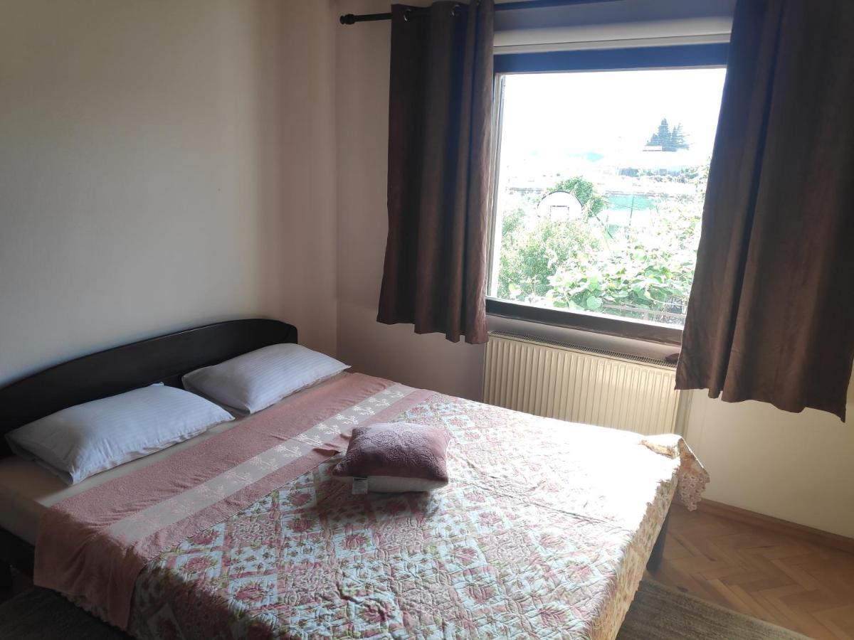 Leisure House Jovovic Villa บาร์ ภายนอก รูปภาพ