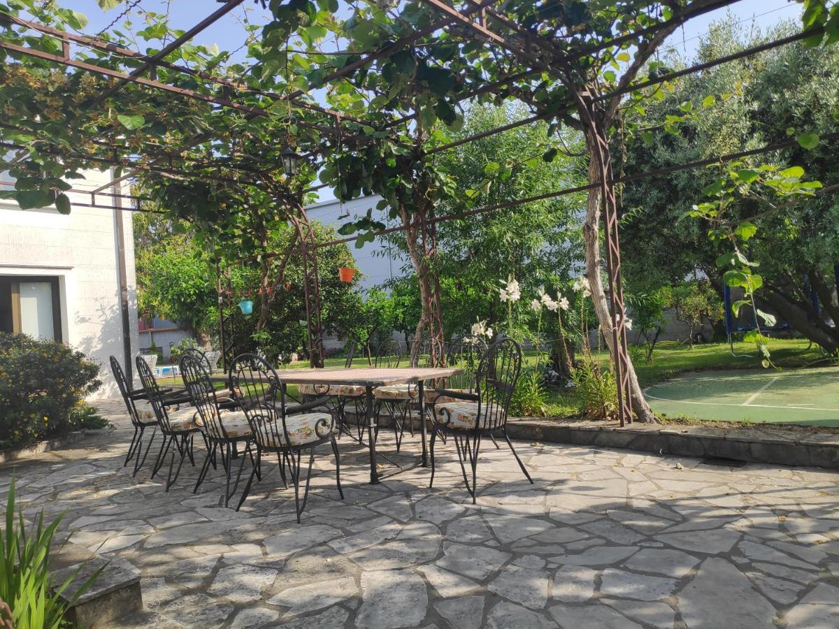 Leisure House Jovovic Villa บาร์ ภายนอก รูปภาพ