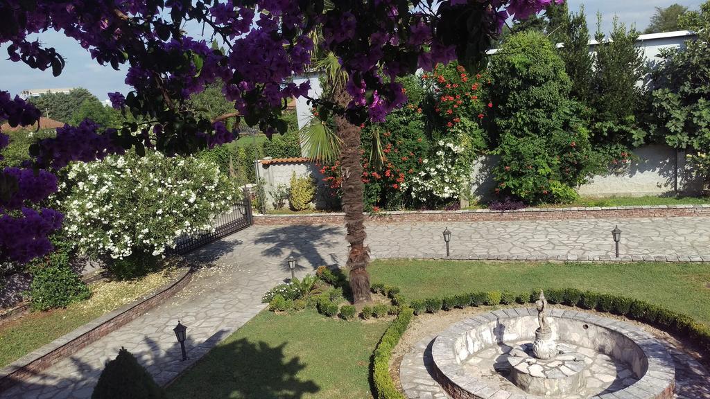 Leisure House Jovovic Villa บาร์ ภายนอก รูปภาพ